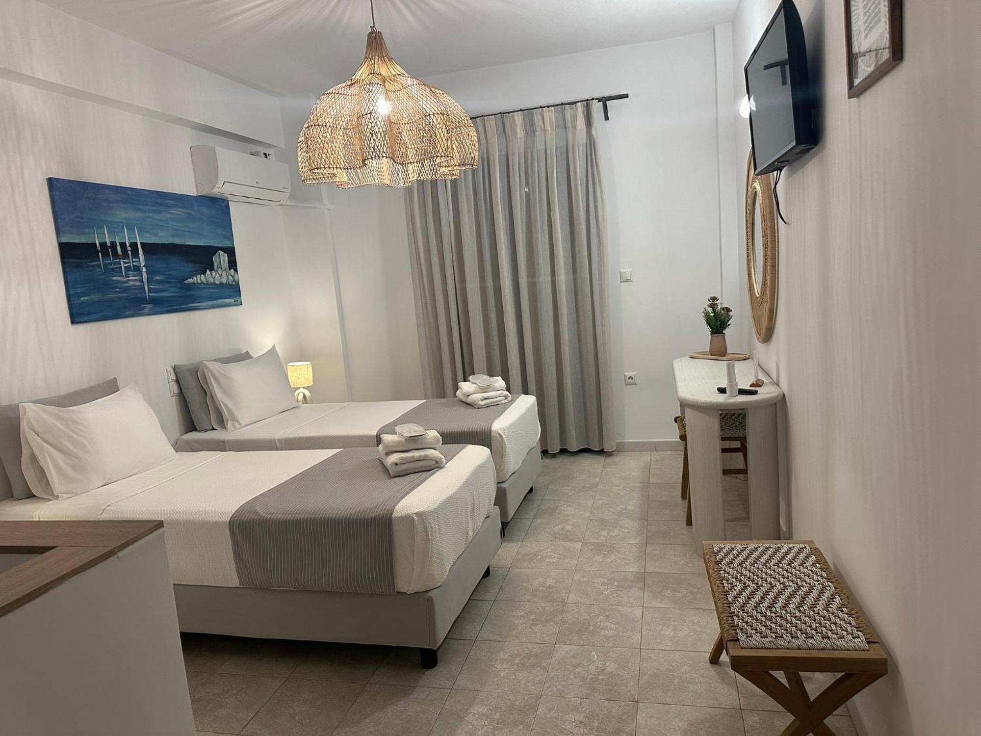 Dedes Apartments Skála Esterno foto